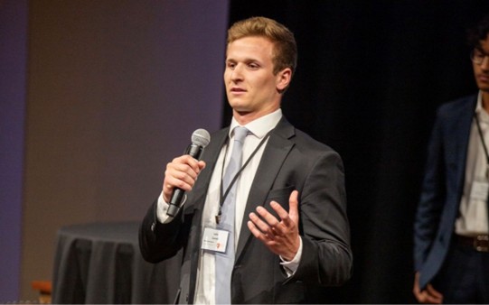 SideCoach founders at the eFest entrepreneurship competition
